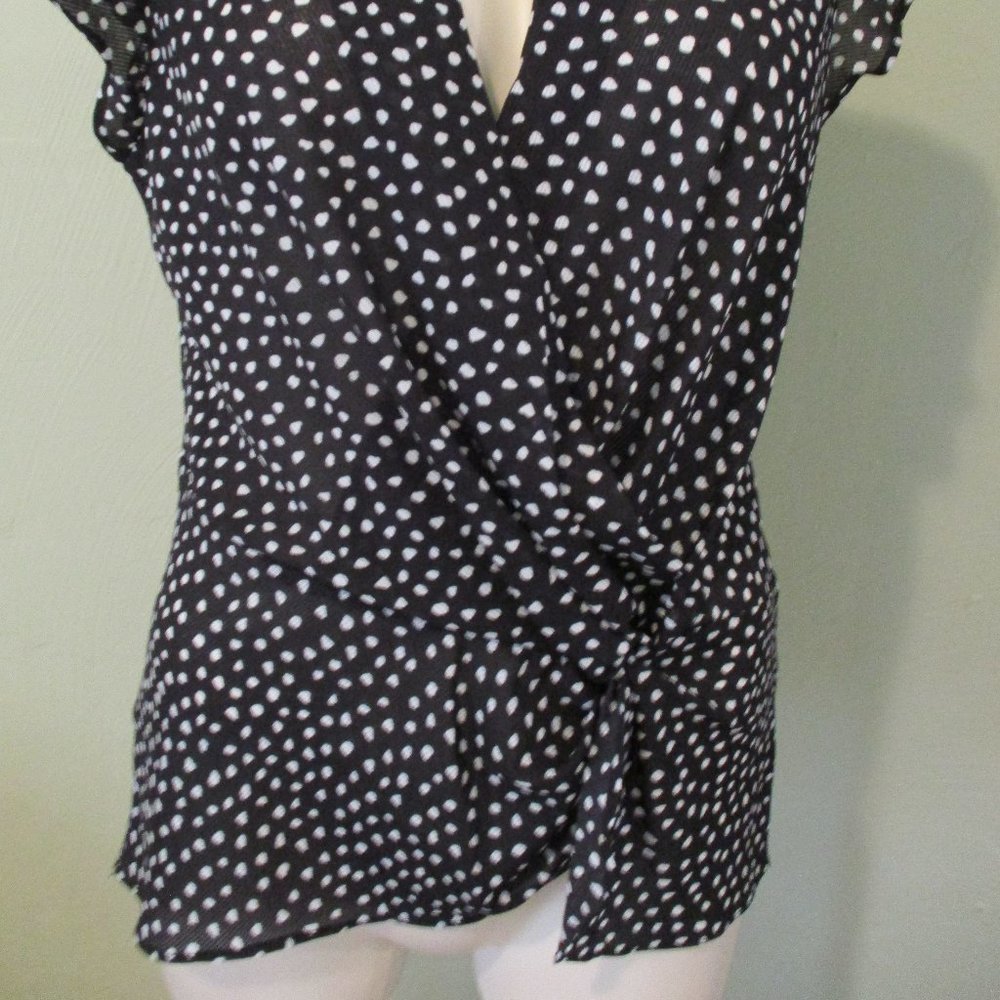 Laundry by Shelli Segal Blouse Black, White Faux Wrap Top Size M NWT